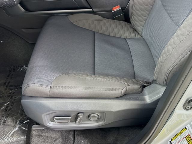 2026 Toyota Tundra SR5 - Photo 18