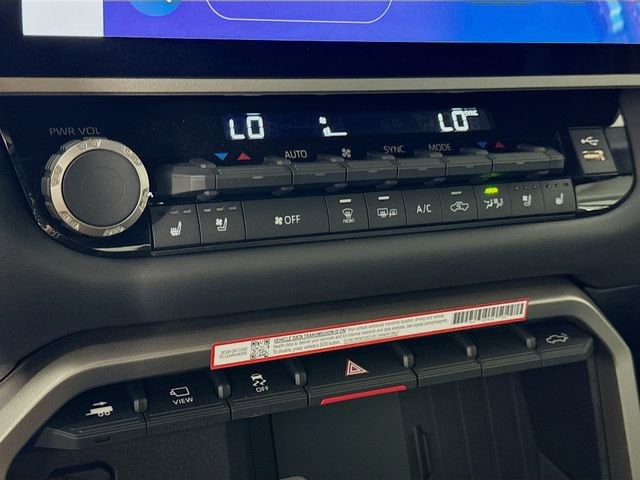 2026 Toyota Tundra Platinum - Photo 15