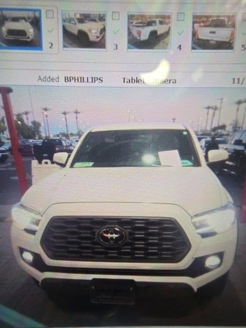 2023 Toyota Tacoma SR5 V6 4x4 photo 3