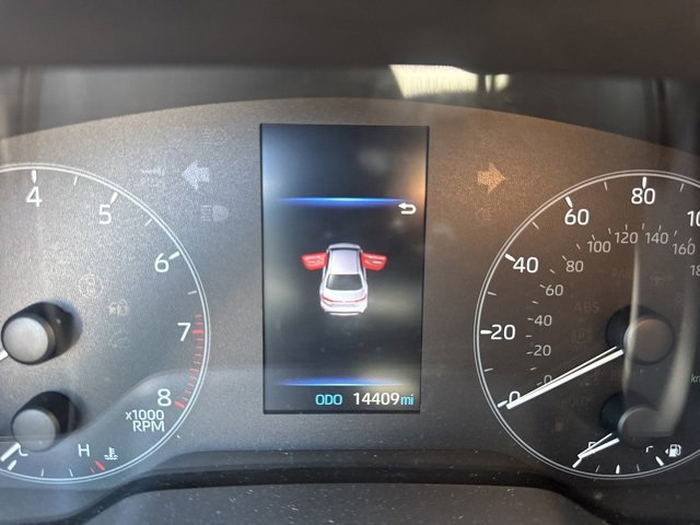2024 Toyota Corolla SE photo 3