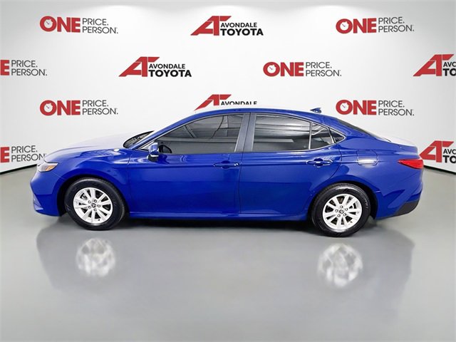 2025 Toyota Camry LE photo 4