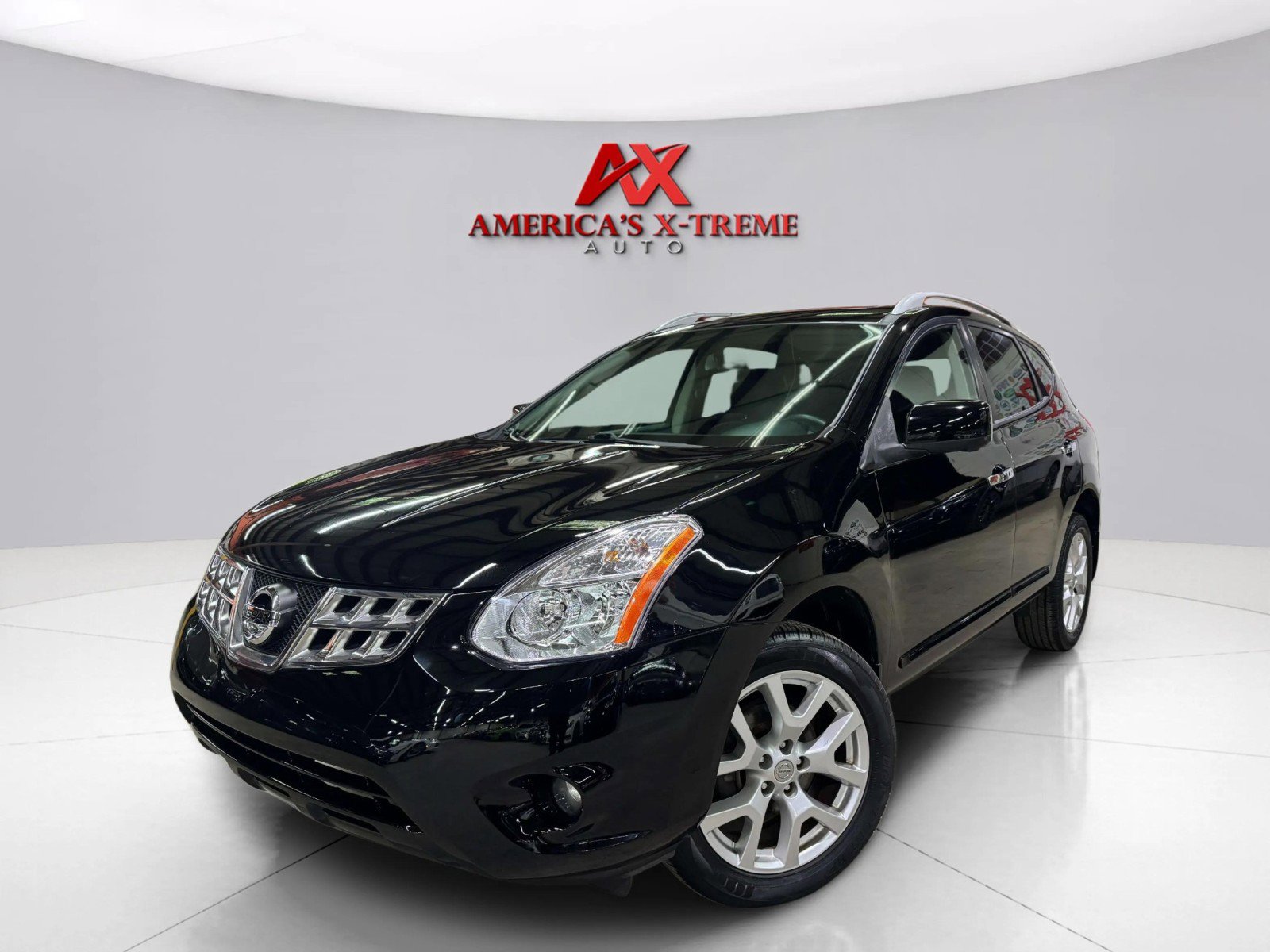 2012 Nissan Rogue SL photo 2