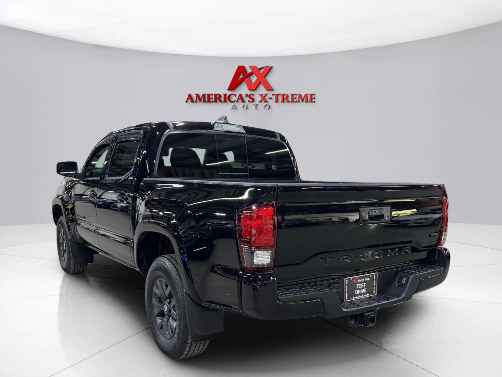 2023 Toyota Tacoma SR5 V6 photo 4