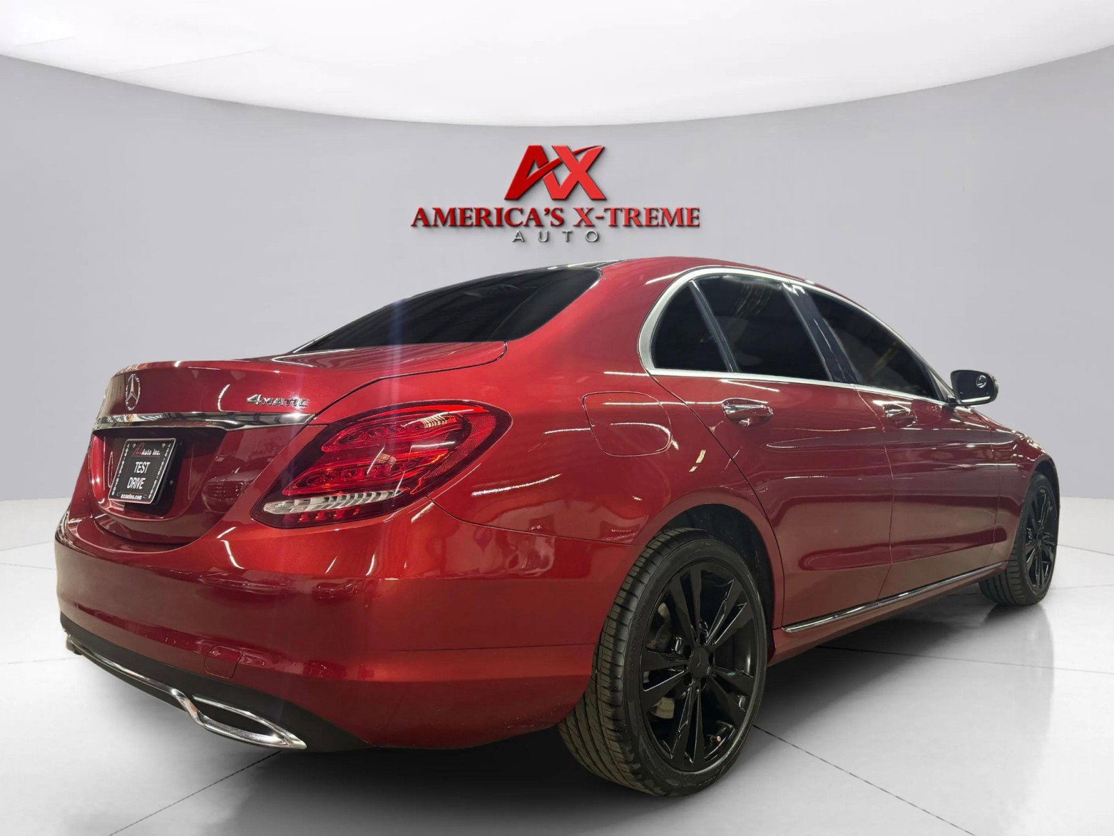 2016 Mercedes Benz C 300 4MATIC photo 4