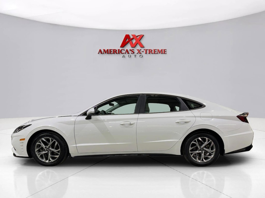 Used 2023 Hyundai Sonata SEL Sedan