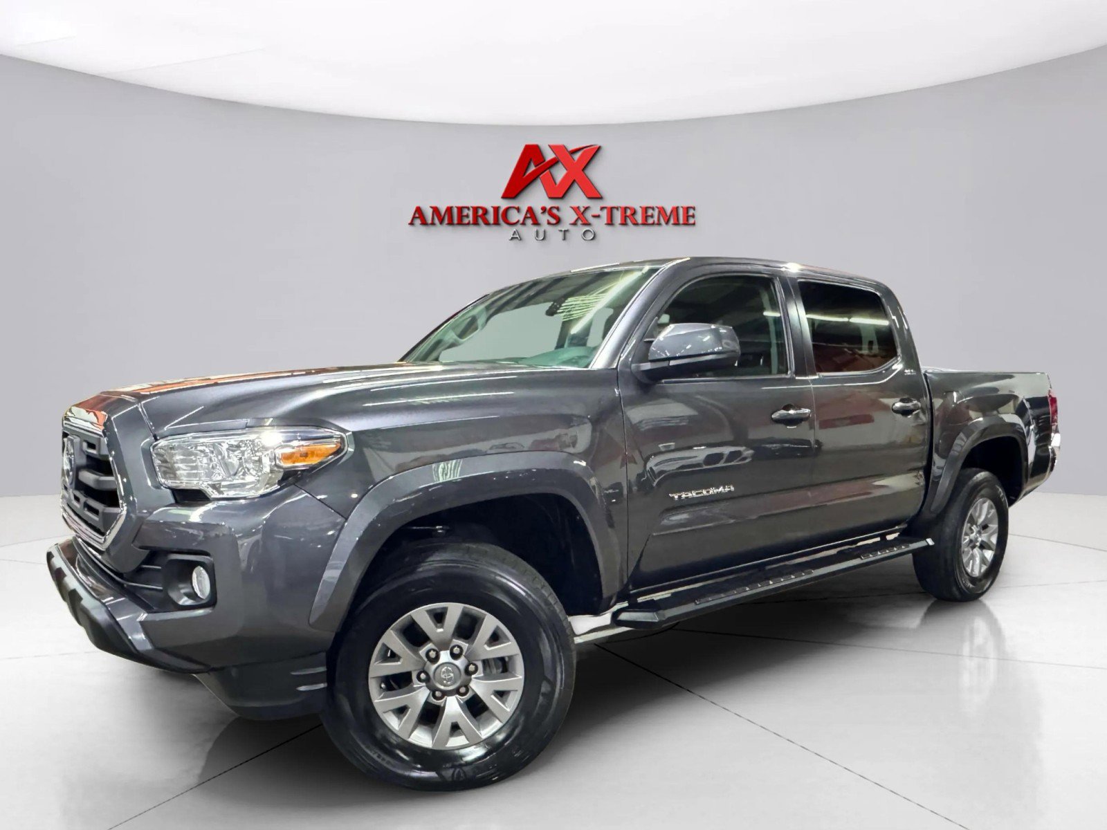 2019 Toyota Tacoma SR5 photo 3