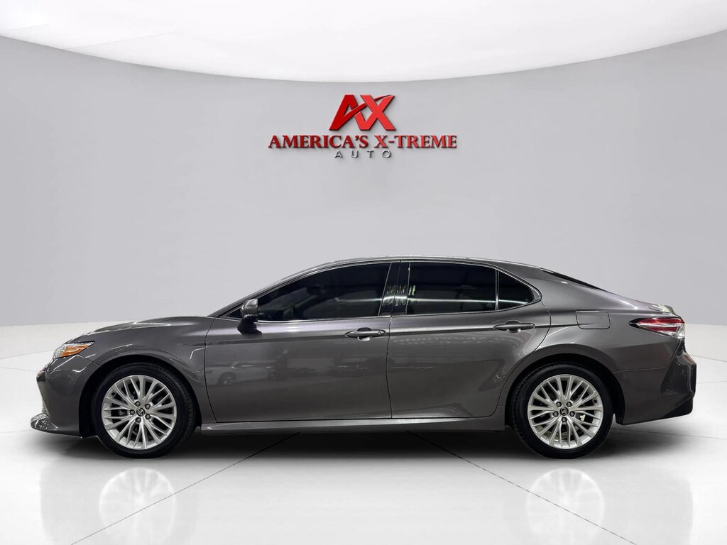Used 2020 Toyota Camry XLE Sedan
