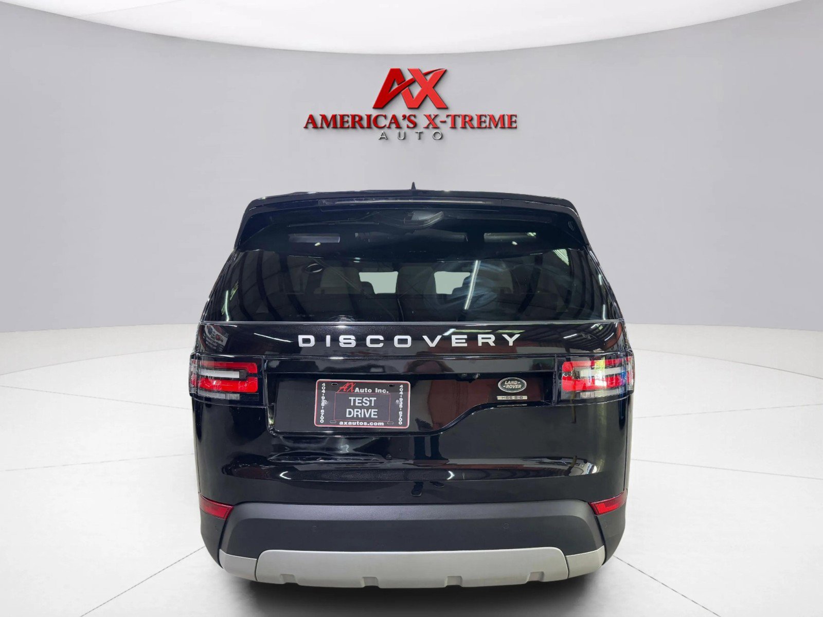 2017 Land Rover Discovery HSE photo 4