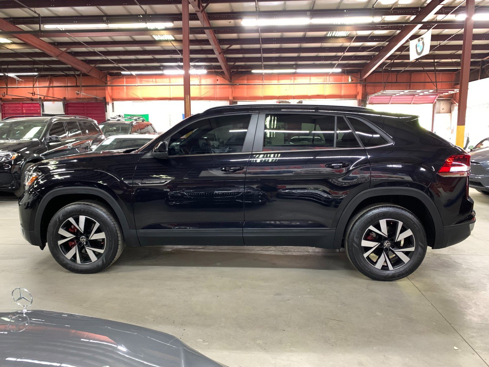 2023 Volkswagen Atlas Cross Sport SE photo 4