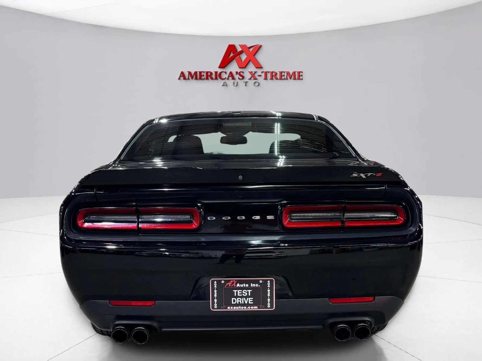 2018 Dodge Challenger SXT photo 4