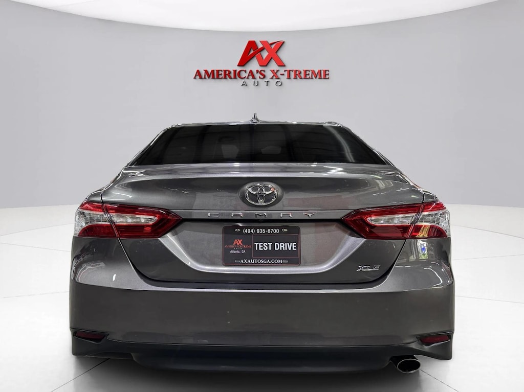 Used 2020 Toyota Camry XLE Sedan
