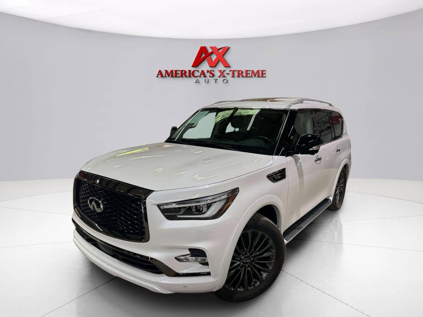 2022 Infiniti QX80 Premium Select photo 2