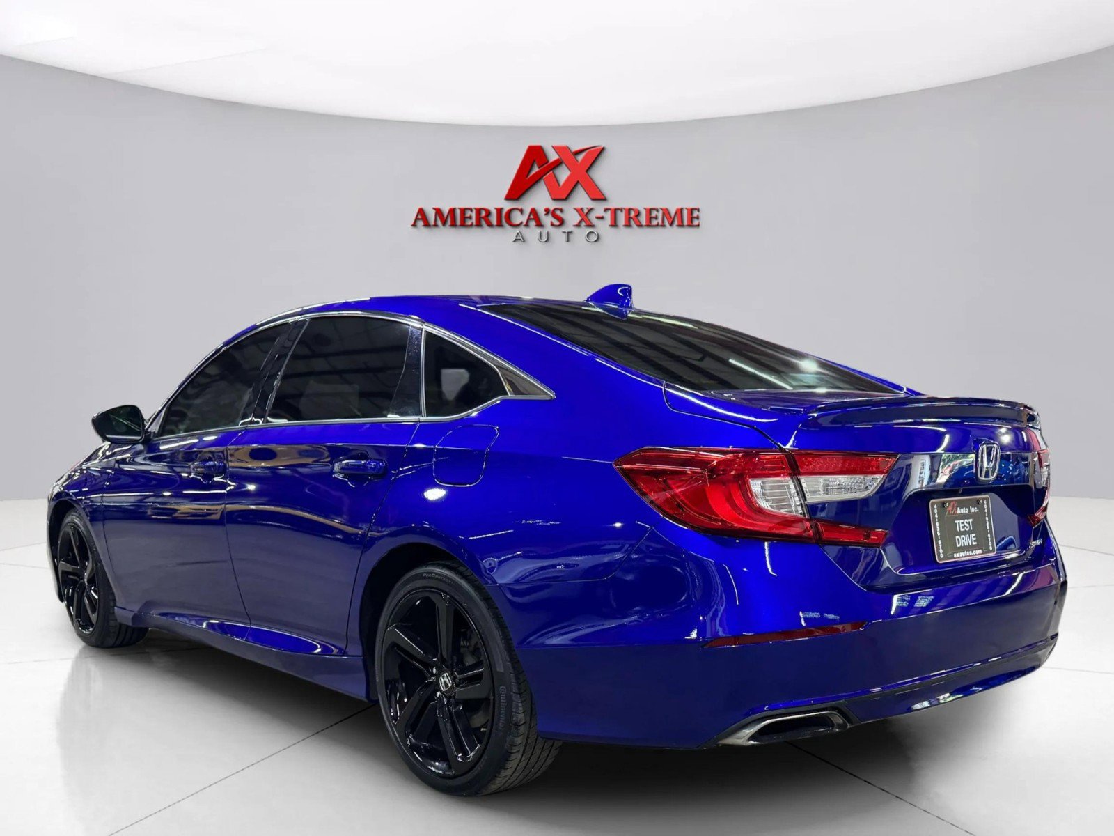 2018 Honda Accord Sport 1.5T photo 2