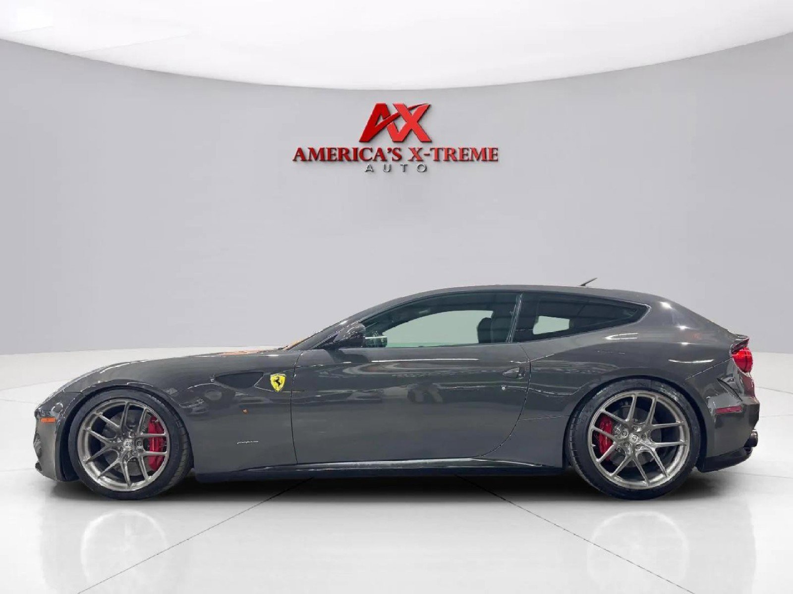 2014 Ferrari FF Base photo 4