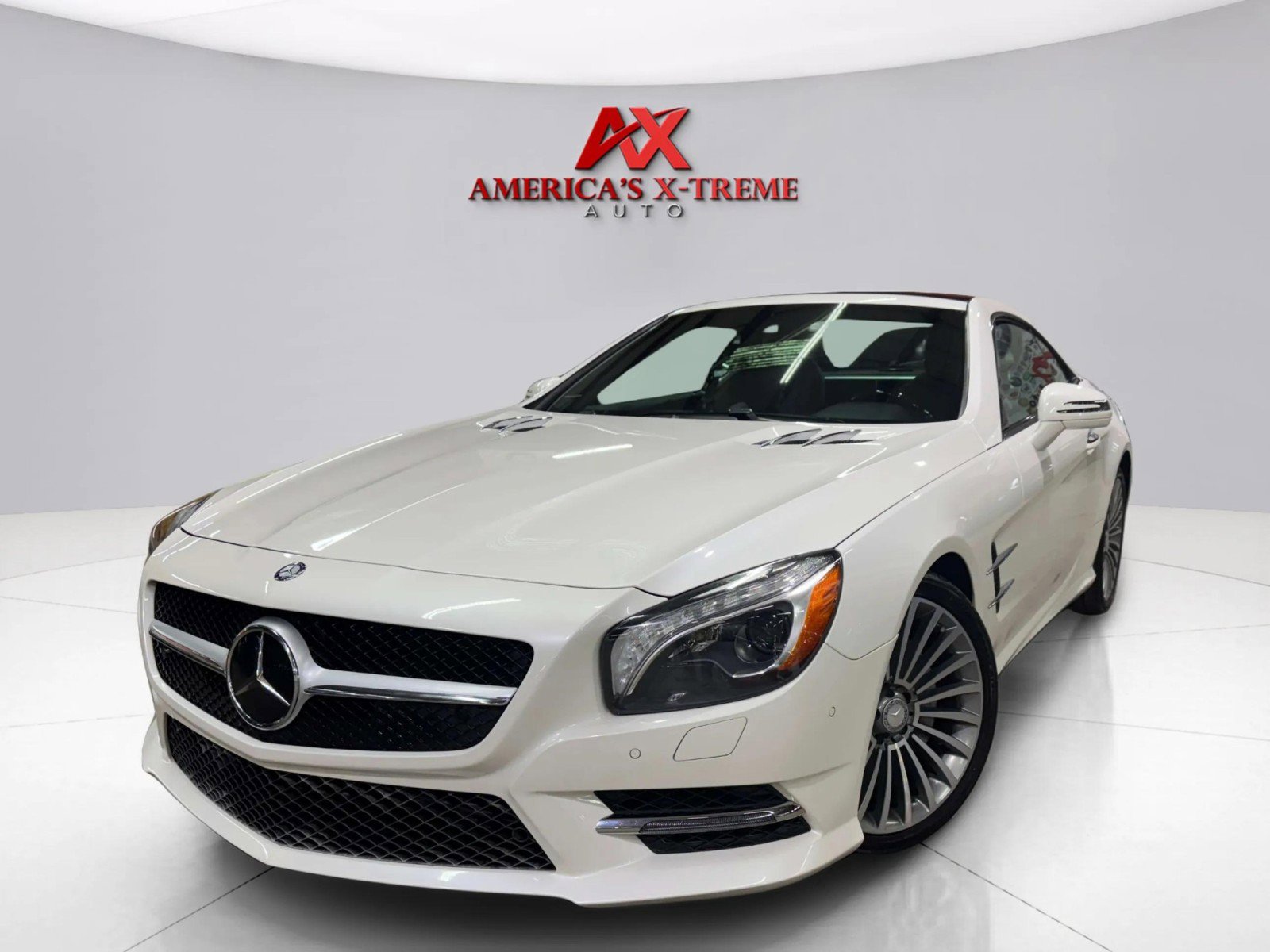 2016 Mercedes Benz SL 400 photo 2