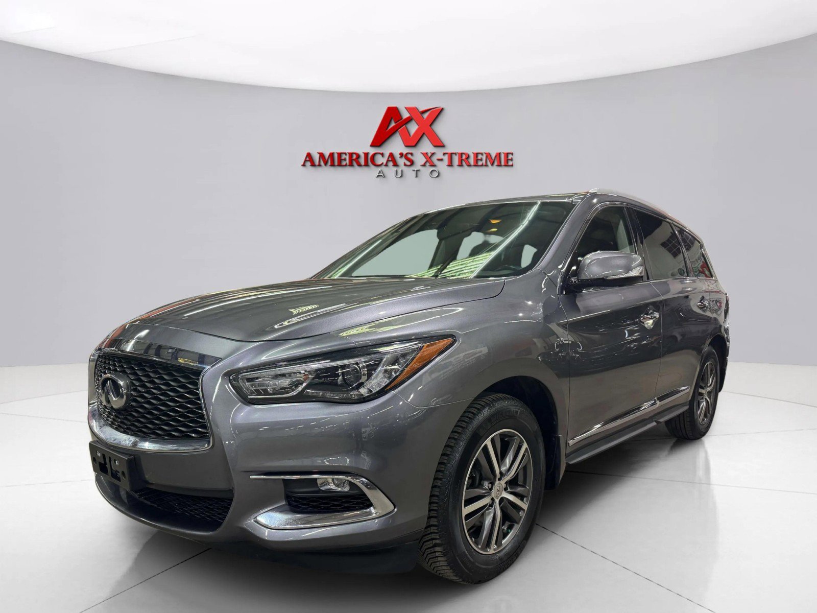 2017 Infiniti QX60 photo 2