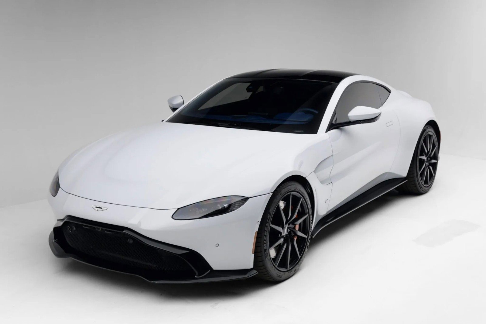 2019 Aston Martin Vantage AM6 photo 3