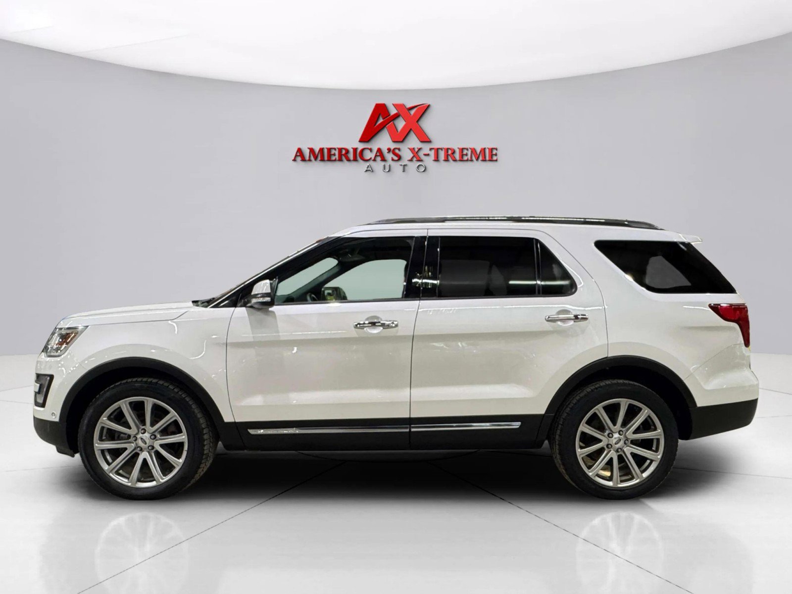 2017 Ford Explorer Limited photo 4