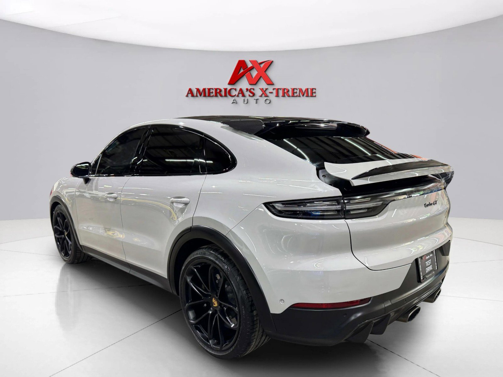2022 Porsche Cayenne Coupe Turbo GT photo 4