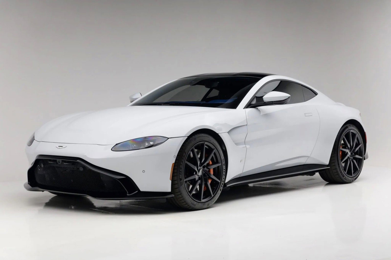2019 Aston Martin Vantage AM6 photo 2