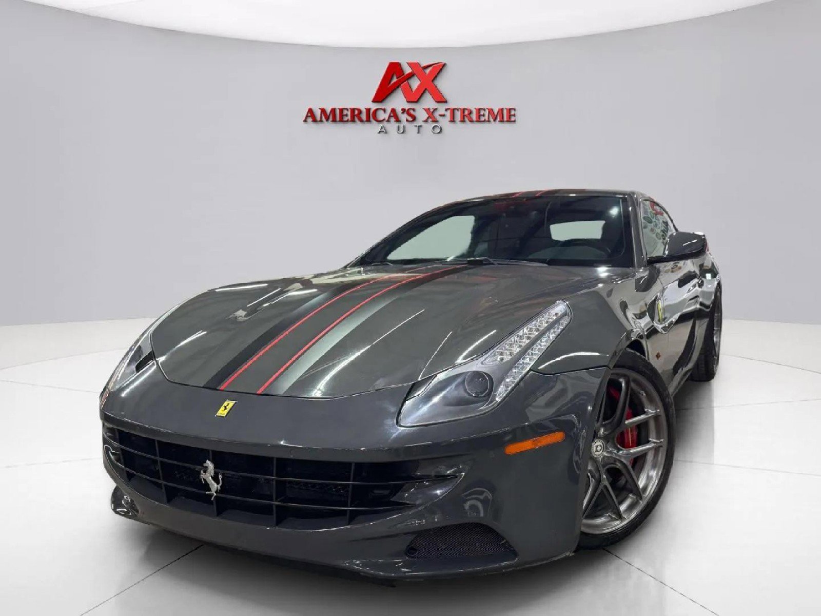 2014 Ferrari FF Base photo 2