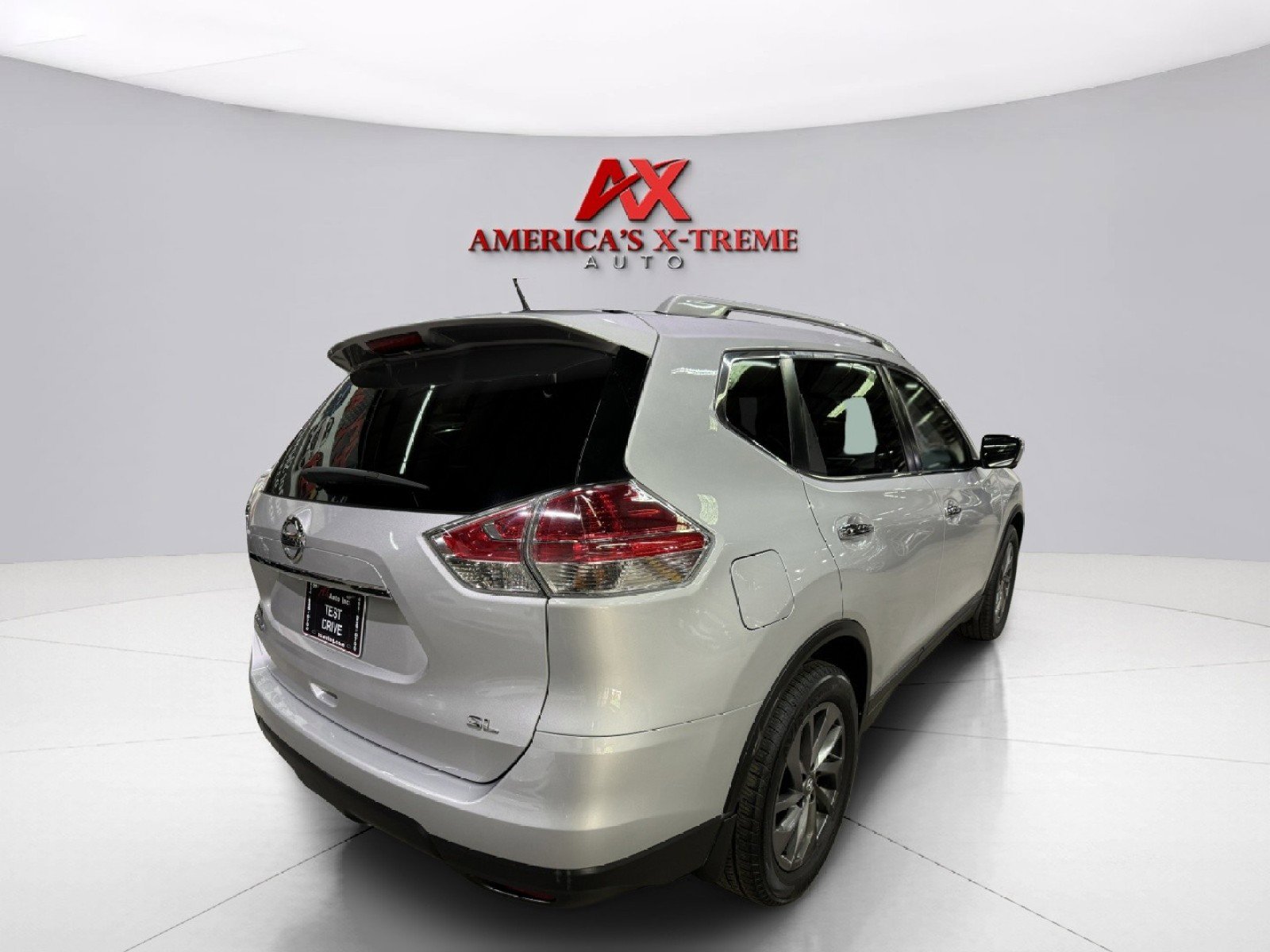 2016 Nissan Rogue SL photo 4