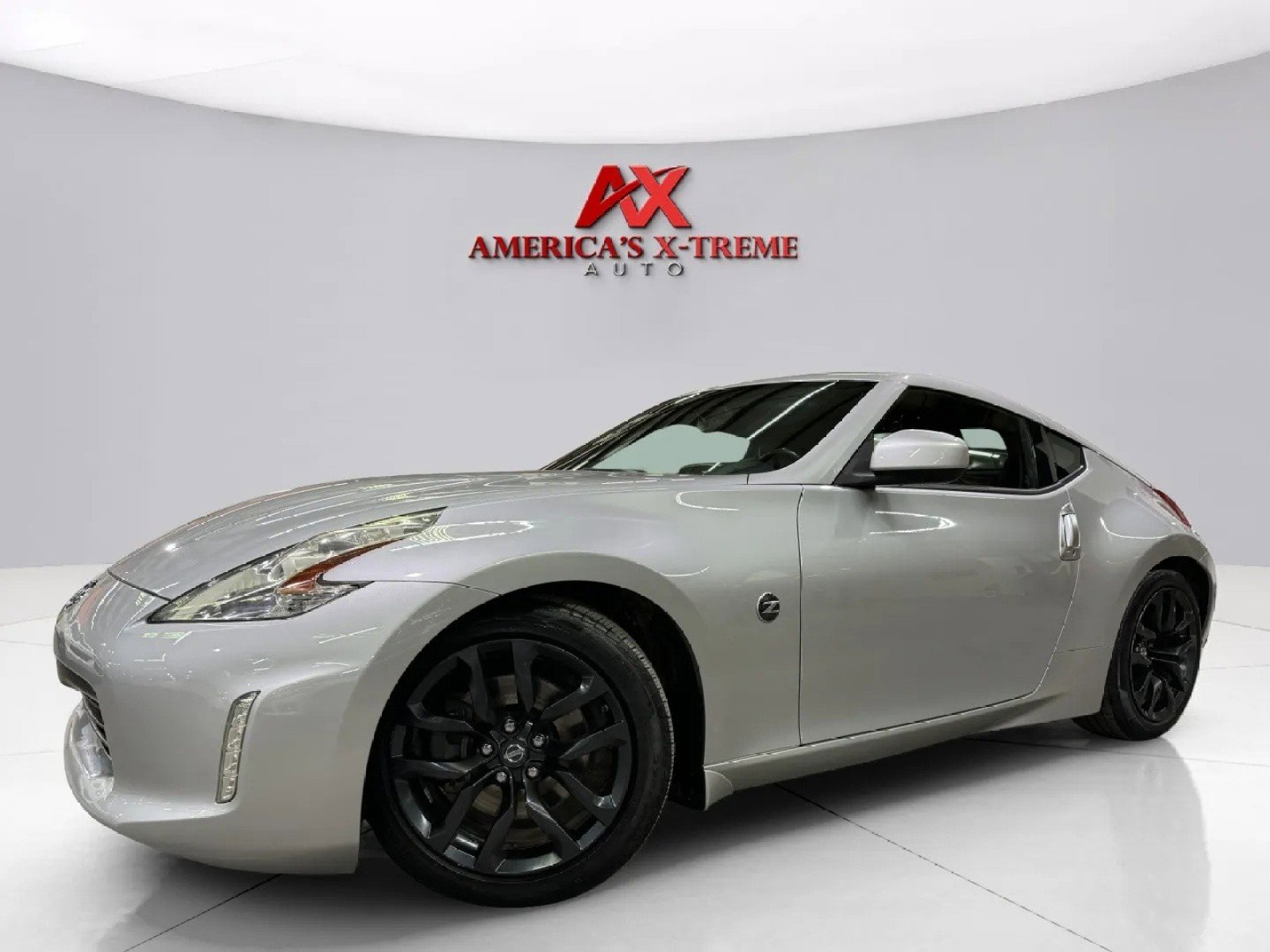 2016 Nissan 370Z Touring photo 3