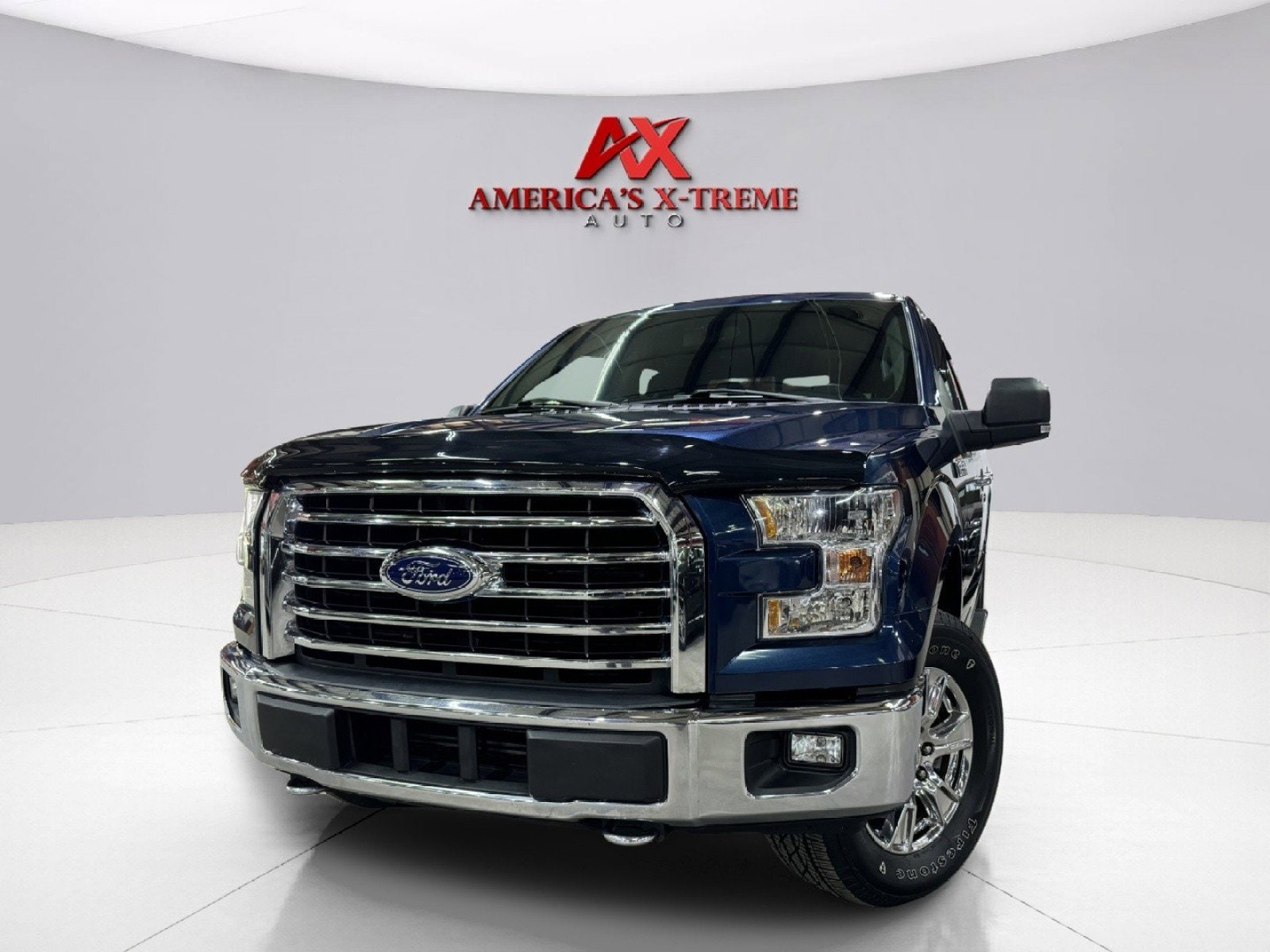 2017 Ford F-150 XLT photo 2