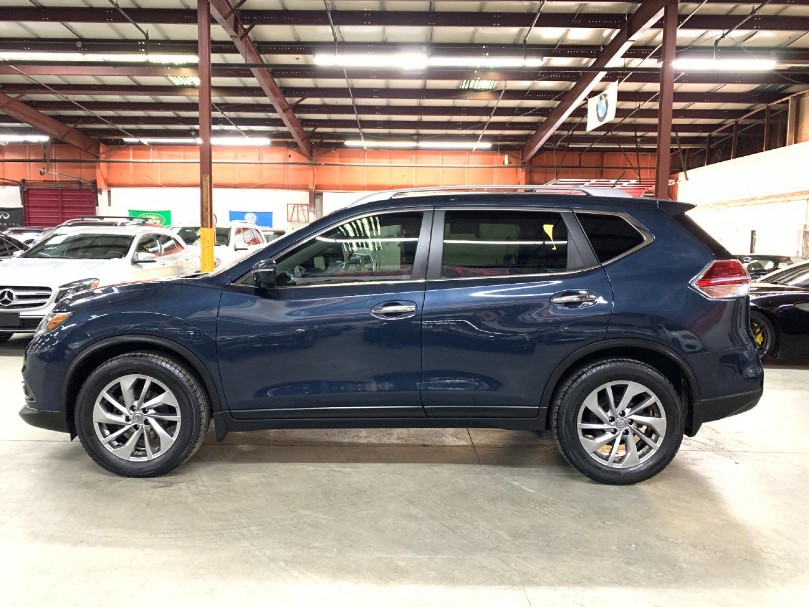 2015 Nissan Rogue SL photo 3