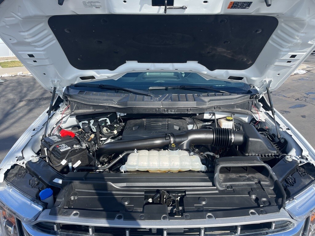 2023 Ford F-150 Lariat photo 3
