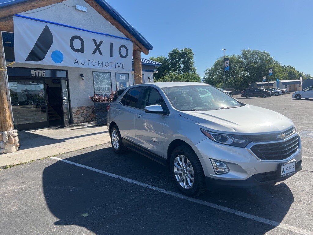 2021 Chevrolet Equinox LT photo 3