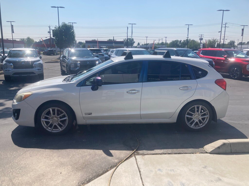 2013 Subaru Impreza 2.0i Limited photo 3