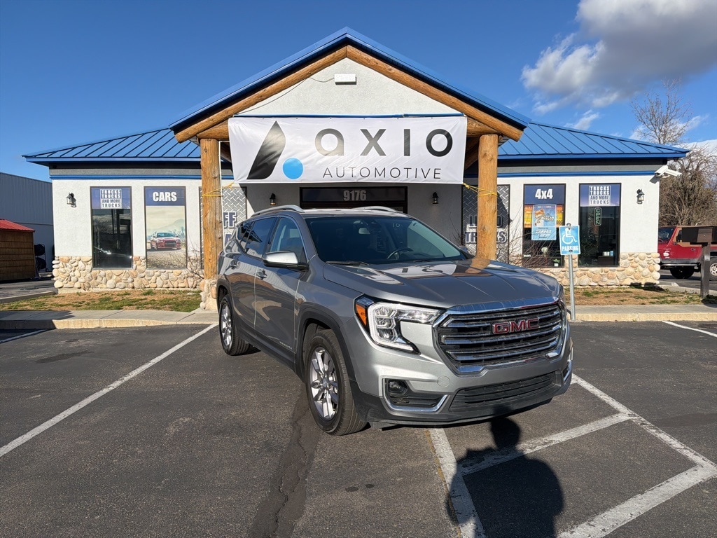 2024 GMC Terrain SLT's photo