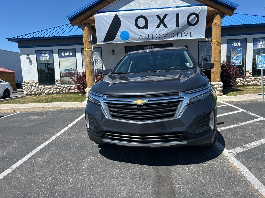 2023 Chevrolet Equinox LT photo 2