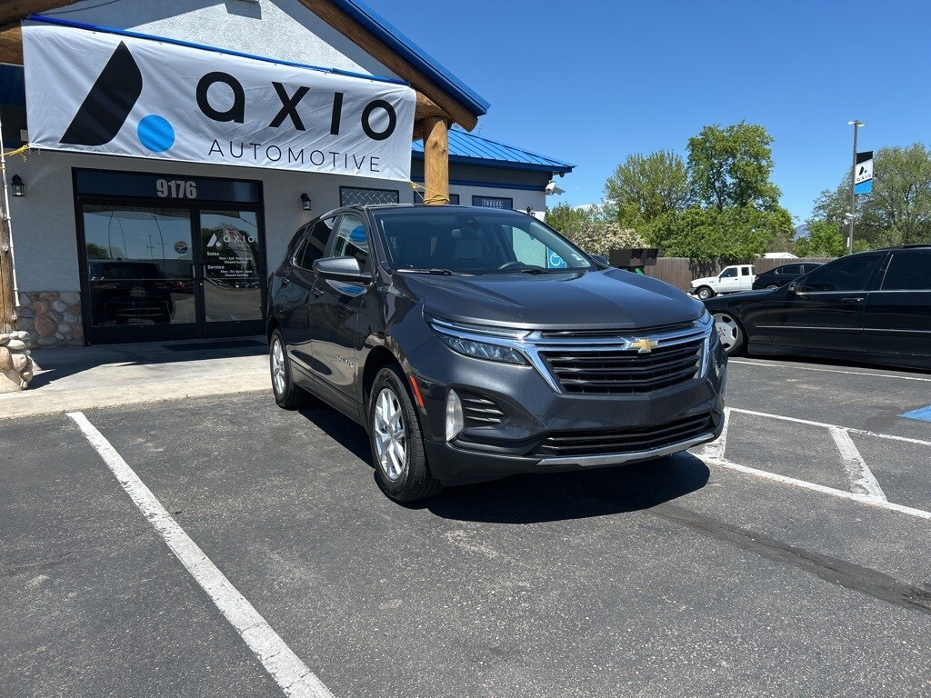 2023 Chevrolet Equinox LT photo 3