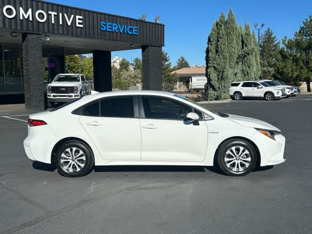 Used 2021 Toyota Corolla Hybrid LE Sedan