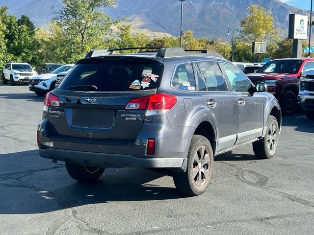 2010 Subaru Outback 2.5i Premium photo 3