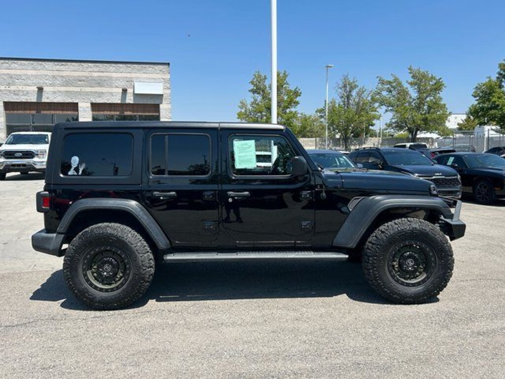 Used 2022 Jeep Wrangler Unlimited Sport SUV