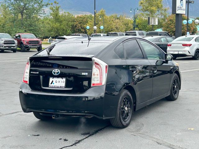 2015 Toyota Prius Four photo 4