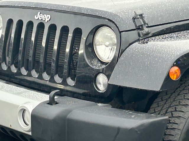 2014 Jeep Wrangler Unlimited Sahara - Photo 10