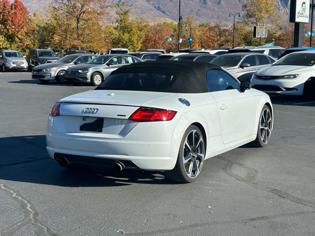 2017 Audi TT 2.0T Roadster photo 4
