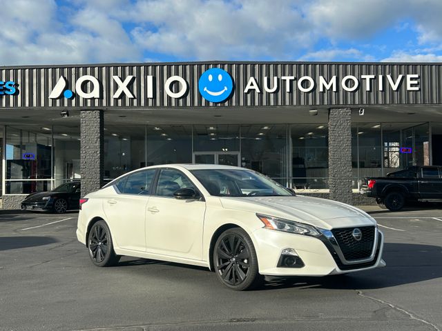 2022 Nissan Altima SR
