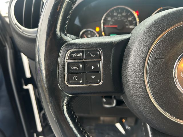 2014 Jeep Wrangler Unlimited Sahara - Photo 19