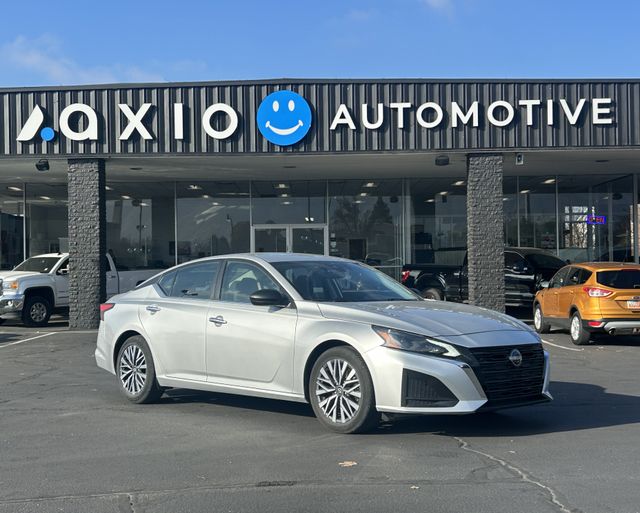 2024 Nissan Altima SV