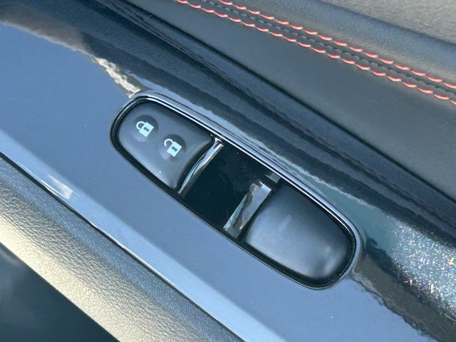 2023 Nissan Altima SR - Photo 35