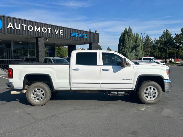 2019 Gmc Sierra HD SLT photo 3