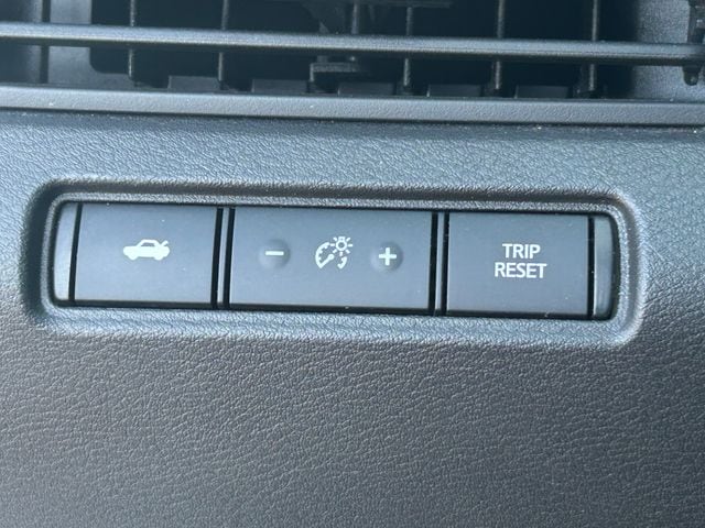 2023 Nissan Altima SR - Photo 24