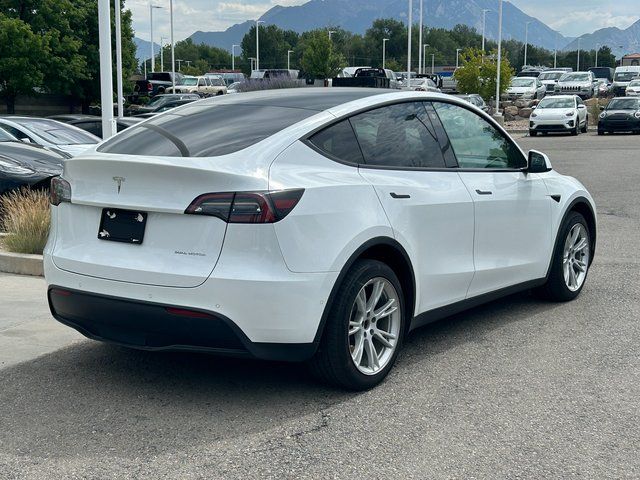 2021 Tesla Model Y Long Range photo 4