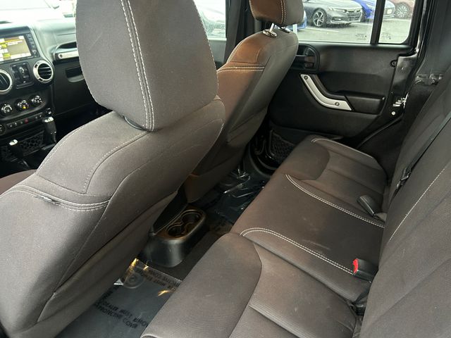 2014 Jeep Wrangler Unlimited Sahara - Photo 28