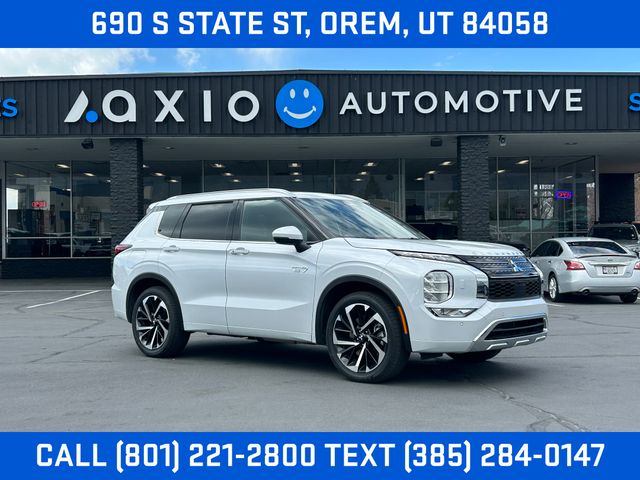 2025 Mitsubishi Outlander Plug-in Hybrid SEL S-AWC's photo